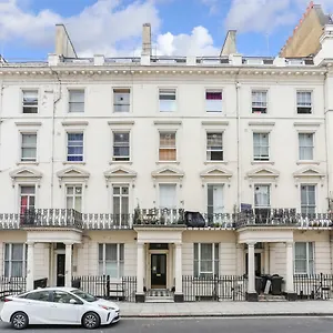 Paddington Apartment