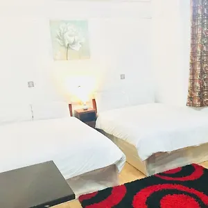 Starlings Guest house London