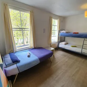 Casa Mirian Habitación en casa particular Londres