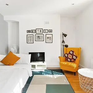 Apartment Chic & Contemporary 2 Bed Flat Sleeps 6 In Soho